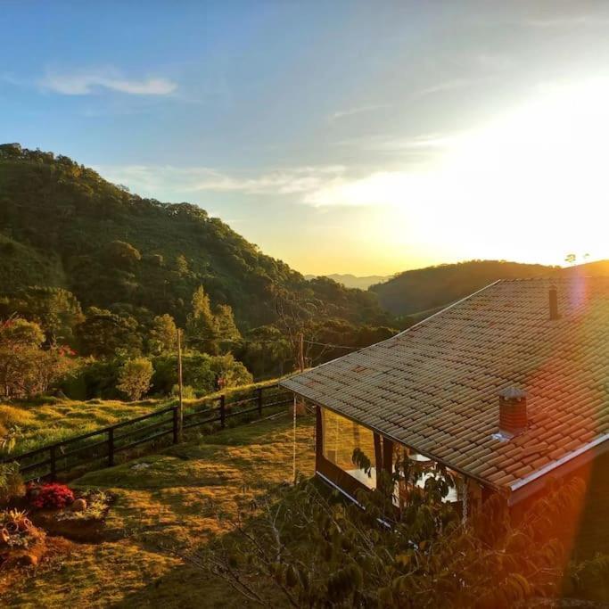 Chale Araucaria- Vale Das Pedras Mg Sapucaí-Mirim Buitenkant foto