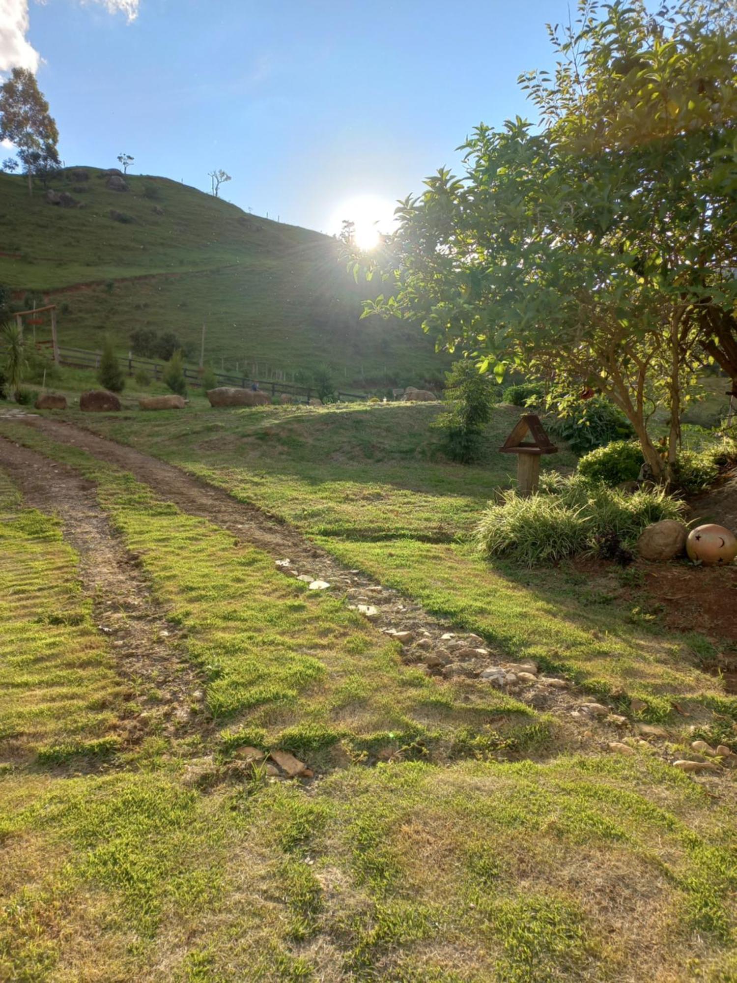 Chale Araucaria- Vale Das Pedras Mg Sapucaí-Mirim Buitenkant foto